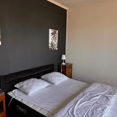 Maraichine En Bord De Conche Avec Barque Sans Linge De Maison Дом отдыха *