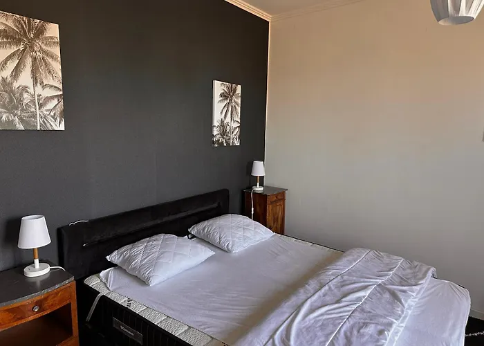 Maraichine En Bord De Conche Avec Barque Sans Linge De Maison Holiday home *